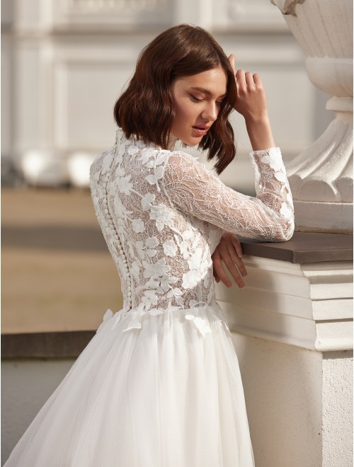 https://www.sposa-lia.com/images/stories/virtuemart/product/Alana (4).jpg